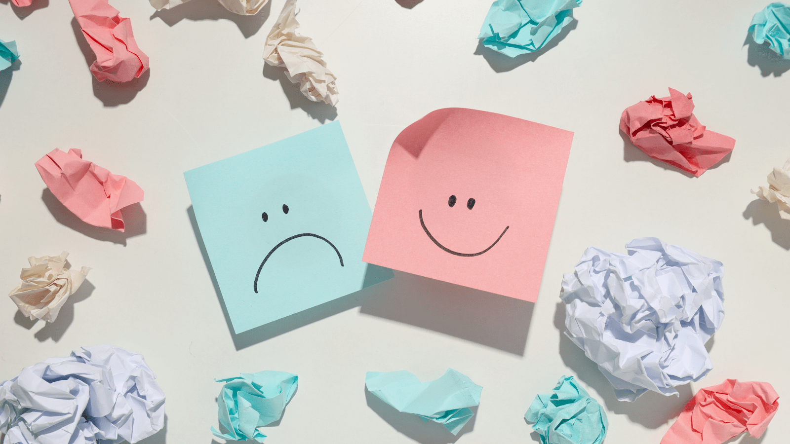 Illustration showing mood swings between mania and depression to represent bipolar disorder, a mental health condition with extreme mood changes.