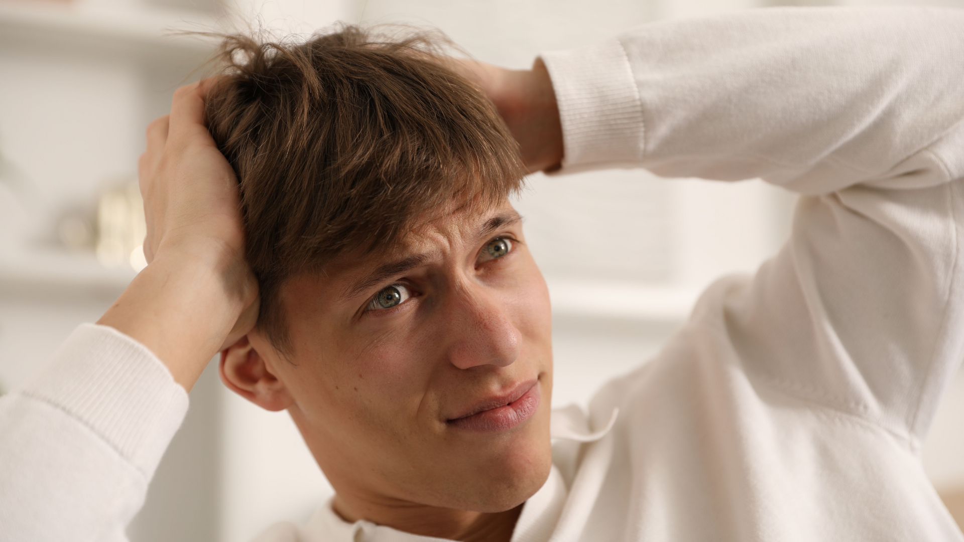 Illustration depicting dissociative amnesia, showing a person with a blurred face and fragmented memories, symbolizing memory loss due to psychological trauma.